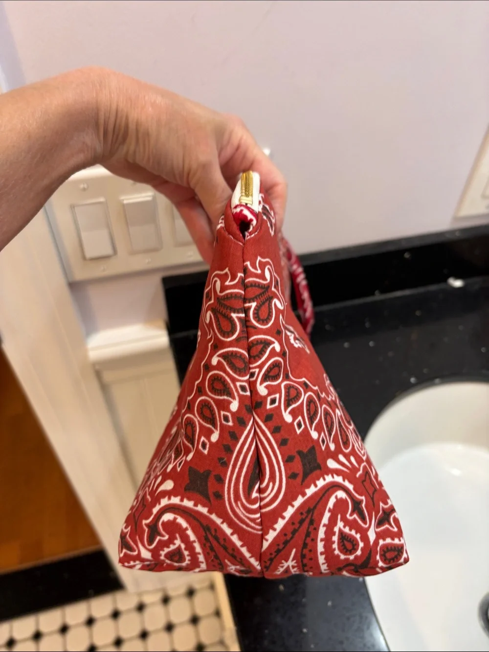 N/A compact red